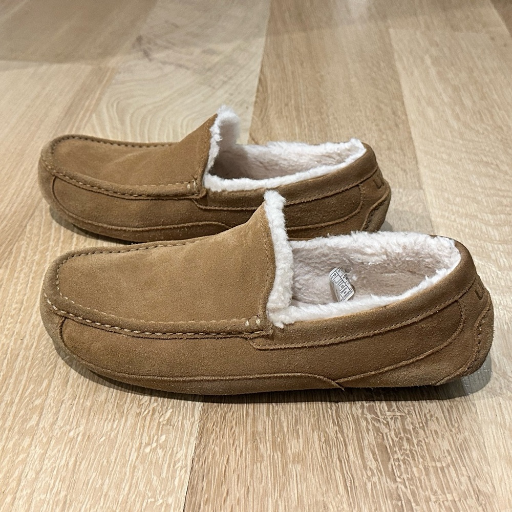 UGG Men’s Ascot Suede Slippers - chestnut - size 11